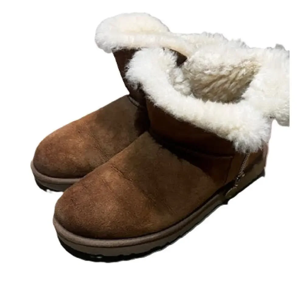 UGG Bailey Zip Mini Ankle Boot US 8 EU 39